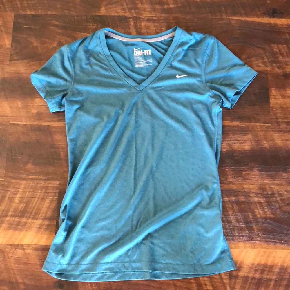 Nike V Neck Tee (DRIFIT)